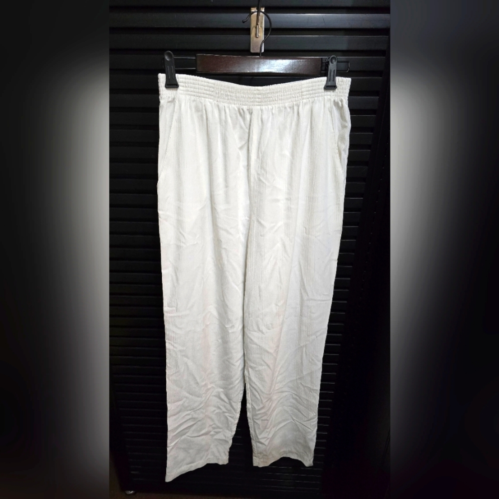 Briggs New York Pull On Cream Pants Size 14